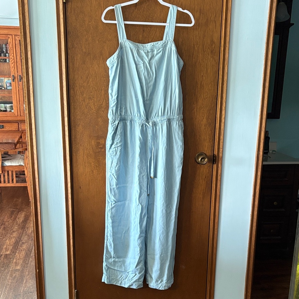 Light Blue Sleeveless Jumpsuit